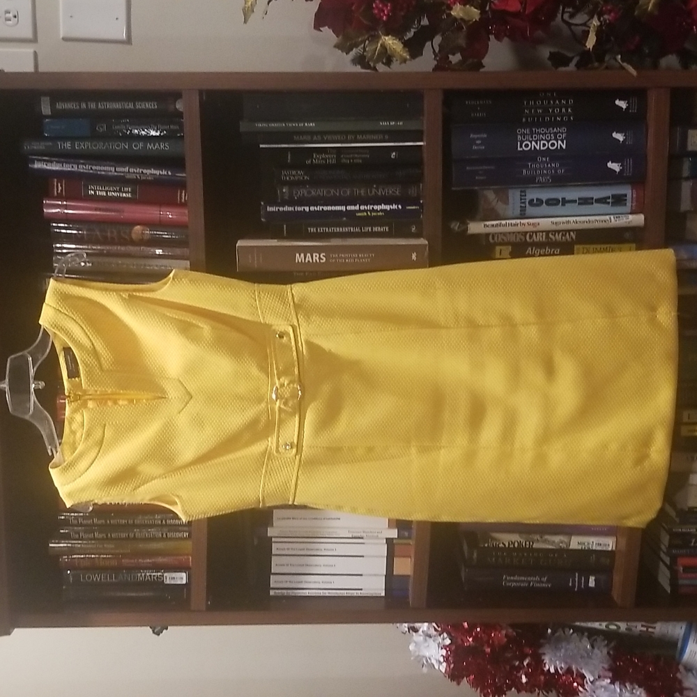 DRESS